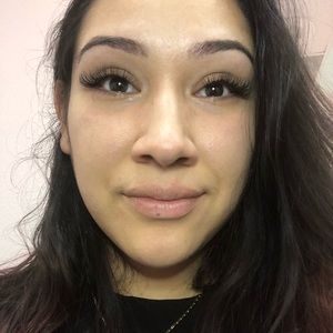 Meet your Posher, Araceli